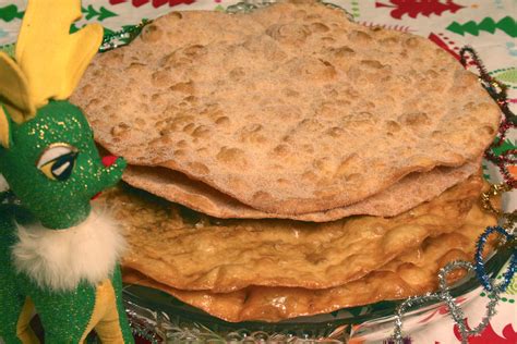 Traditional recipes call for cinnamon, tejocotes (a small yellow fruit that resembles crabapples), piloncillo (raw sugar cane), and seasonal. Easy to make Buñuelos for a touch of a Mexican Christmas ...