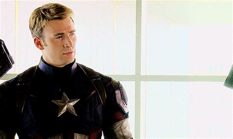 Exclusive Look At Chris Evans As Captain America The Avengers Age Of