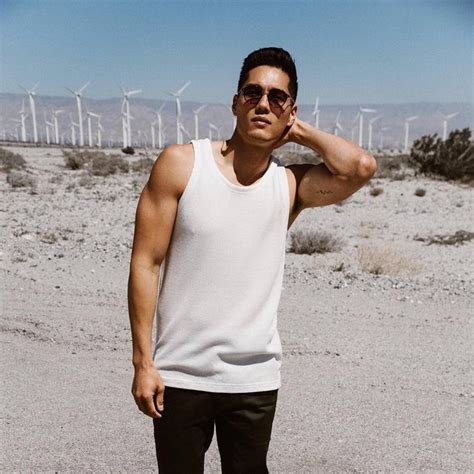 Tim Chung 10 Fun Facts About Kylie Jenners Hot Bodyguard Hype My