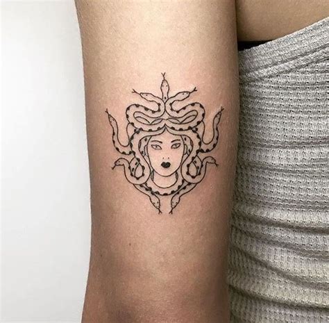 Medusa Tattoo Minimalista Best Tattoo Ideas