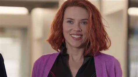 Scarlett Johansson Returns To Snl Two Years After Spoofing Superhero