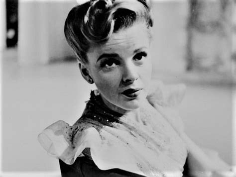 Best Images About Judy Garland On Pinterest Ray Bolger A Star Is Born And St Louis