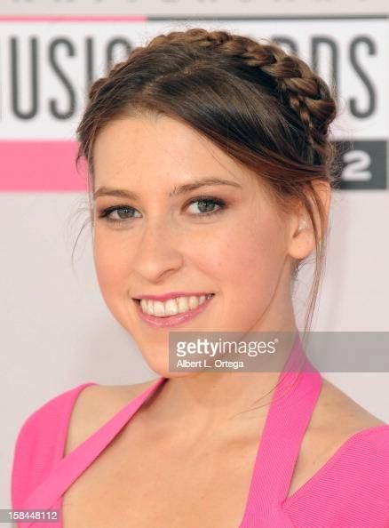 Actress Eden Sher Arrives For The 40th Anniversary American Music