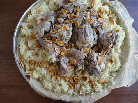 Delicious Jordanian Mansaf Recipe Traditional Lamb In Yogurt Sauce