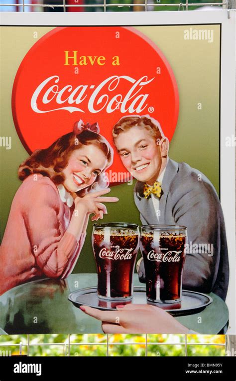Cartel De Publicidad De Coca Cola Vintage Fotos E Imágenes De Stock Alamy