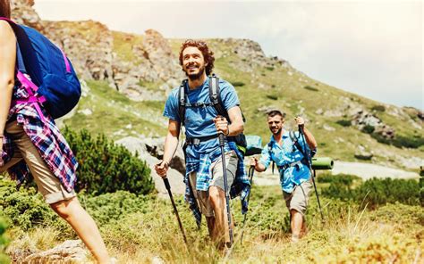 What To Wear For Hot Weather Trekking