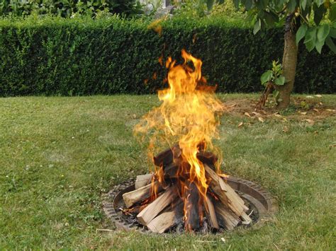 We did not find results for: Feuer im Garten erlaubt oder verboten? | Feuerschale vs ...