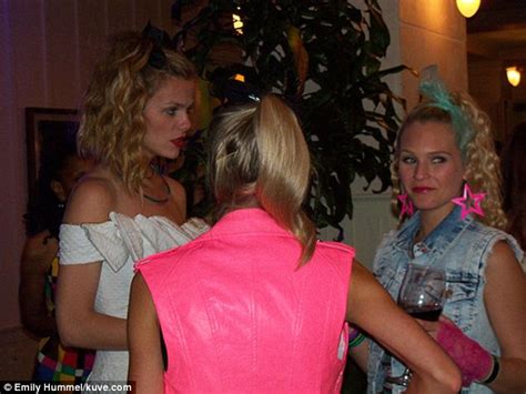 Andy Roddick And Wife Brooklyn Decker Bogey Down With Pals At 80s