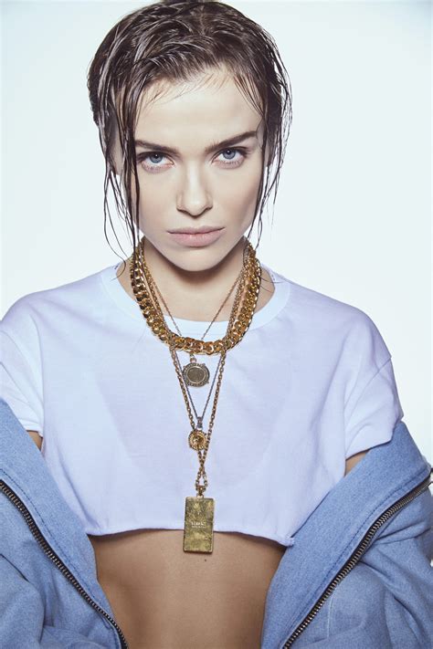 elena temnikova russian singer brunette blue eyes women simple background t shirt crop