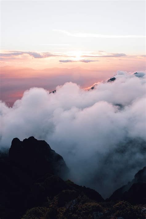 Free Download Hd Wallpaper Sea Of Clouds White Clouds On Black