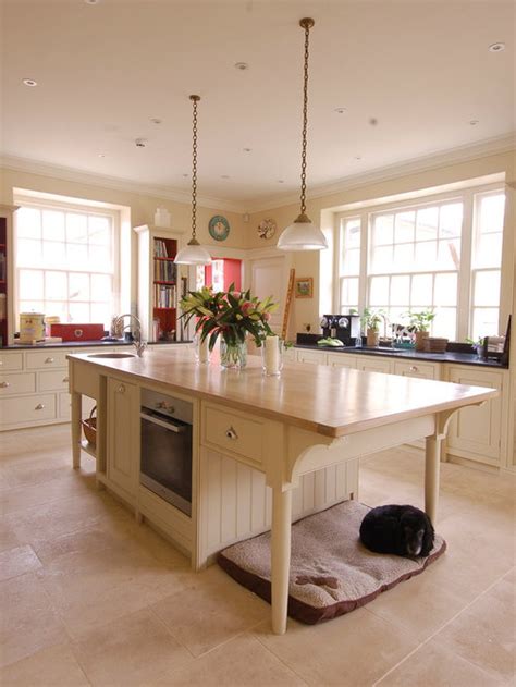 Maybe you would like to learn more about one of these? Cream Colored Kitchen Home Design Ideas, Pictures, Remodel ...