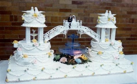 Tiered Wedding Cakes With Fountains Unique Double Wedding Cake