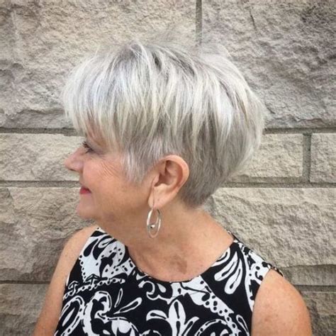 pixie cut ideen für frauen über 50 und 60 kurzhaarmodelle frisuren ideen und nageldesign