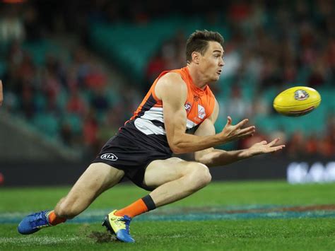 Jeremy cameron (born 1 april 1993) is a professional footballer with the geelong football club in the australian football league (afl). Cats poised to make huge play for Giants star | Coffs ...