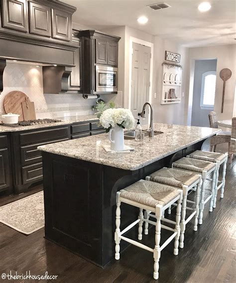 Kitchen decor, farmhouse kitchen, kitchen inspo, modern farmhouse