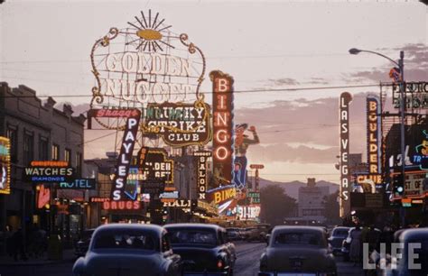 30 Amazing Color Photographs That Capture Las Vegas Nightlife In 1955
