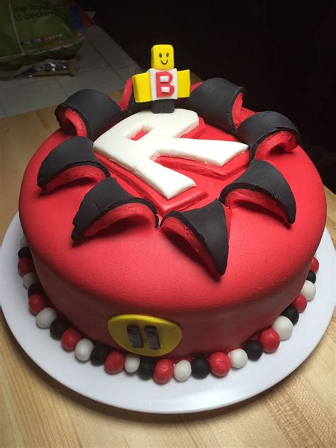 How we made a roblox noob cake! View source image | Roblox birthday cake