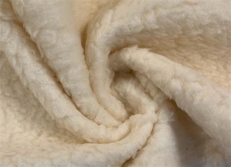 100 Lambs Wool Sherpa Fleece Sheepskin Fabric Material Cream Crs Fur Fabrics