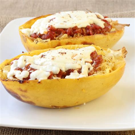 How to cook spaghetti squashthis is a basic spaghetti squash recipe : Twice Baked Spaghetti Squash - Chef Lindsey Farr