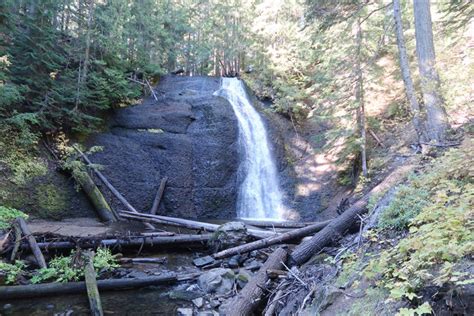 Langfield Falls 59 Foot Waterfall In Southwest Washington