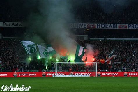 From wikimedia commons, the free media repository. Werder Bremen - Hamburger SV 01.03.2014