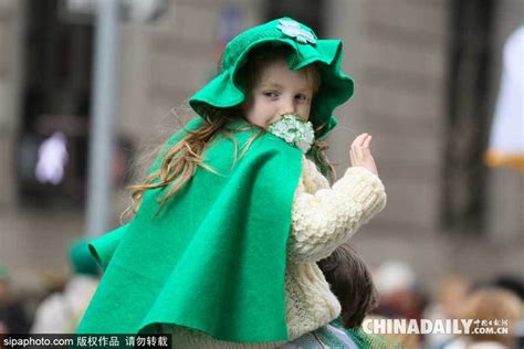 纽约举行圣帕特里克节大游行 警方加强戒备防骚乱 5 中国日报网
