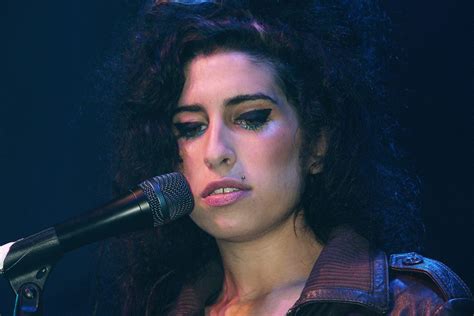 Amy Winehouse Her Tragic Story In Photos