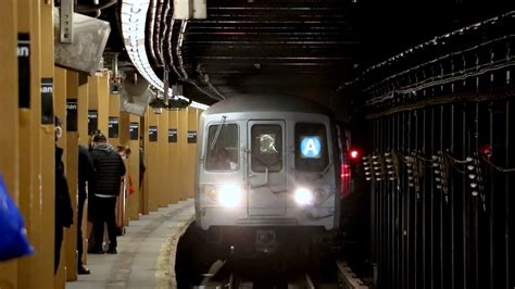 Mta New York City Subway Queens Bound R46 A Train At The Dyckman