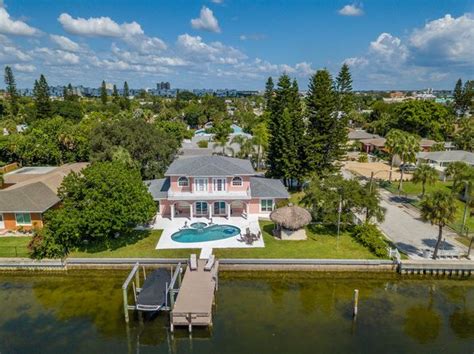 The city is on a barrier island right across the boca ciega bay from the mainland saint petersburg area. Saint Pete Beach Real Estate - Saint Pete Beach FL Homes ...