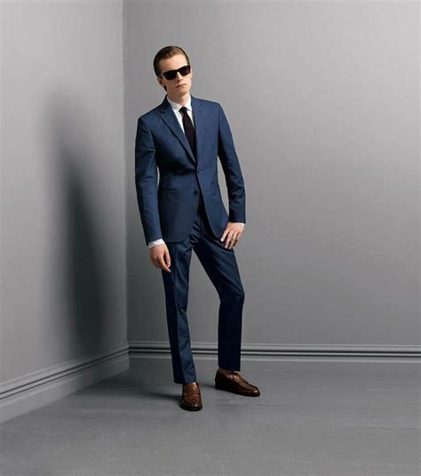 Worth remembering is that, generally, lighter hues are less. French style dark blue suit | Dark blue suit, Blue suit ...