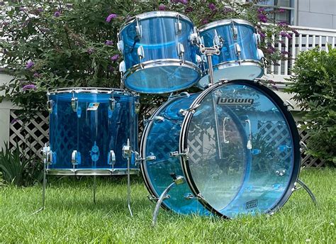 70s Ludwig Blue Vistalite Drum Set 13141824 — Rochester Drum Trade