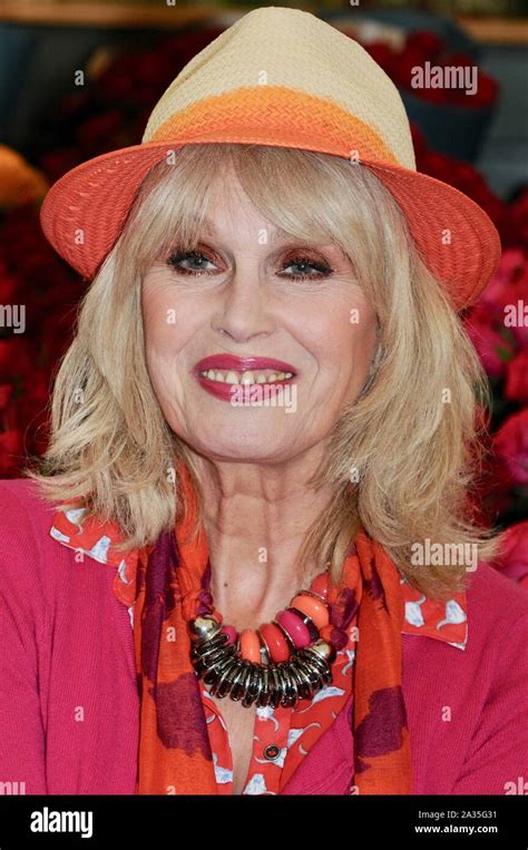 Joanna Lumley Press And Vip Preview Day Rhs Chelsea Flower Show