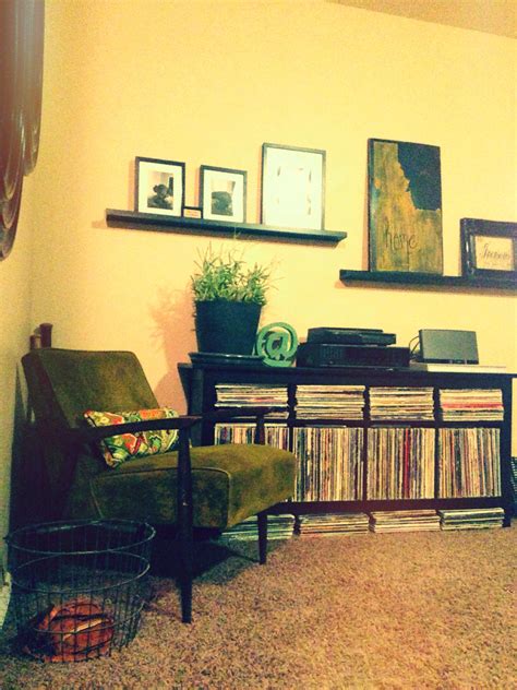 Modern Vintage decor. Modern Vintage Decor, Vintage Room, Vinyl Storage