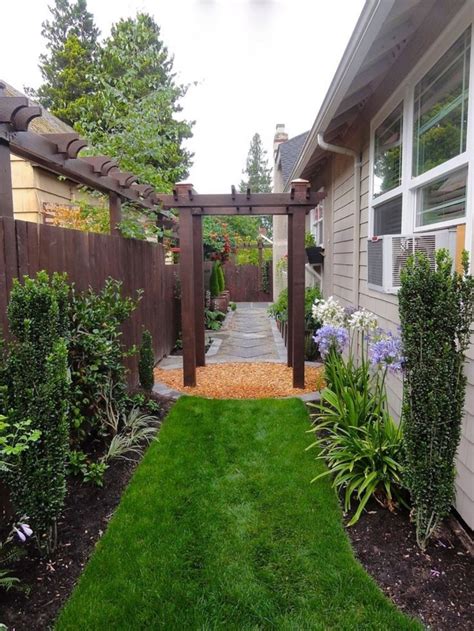 25 Beautiful Narrow Side Yard Design For Simple Side Yard Garden Ideas