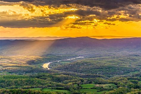 10 Reasons To Visit The Shenandoah Valley This Fall Best Places To