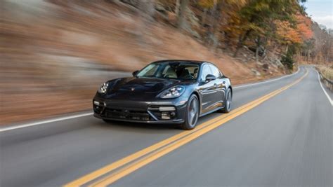 Best Sport Sedans Top Rated Performance Sedans For 2018 Edmunds