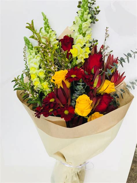 We are committed to creating emotions and, thus, helping you put a smile on your mother's or girlfriend's face. Melbourne Fresh flowers is best online florist in ...