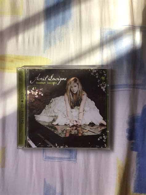 Avril Lavigne Goodbye Lullaby Deluxe CD DVD 興趣及遊戲 音樂樂器 配件 音樂與媒體 CD 及 DVD Carousell