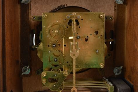 Barwick Howard Miller Federal Style Mantle Clock Model 4993 Ebth