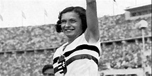 Olimpiai történetek: Csák Ibolya, az első női olimpiai bajnokunk ...