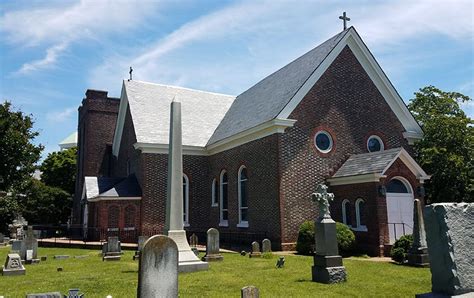 Take a tour of the church of st. St. John's Episcopal Church :: McPherson Design Group