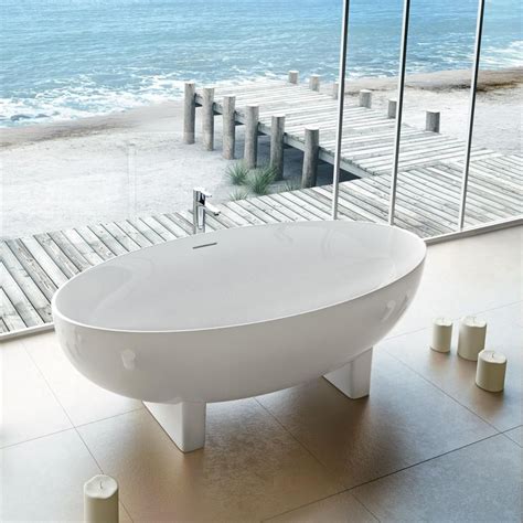 La baignoire sabot est tout simplement une mini baignoire. SAVIO, une baignoire sabot moderne qui repose sur deux pieds. Fabriquée à partir d´éléments de ...