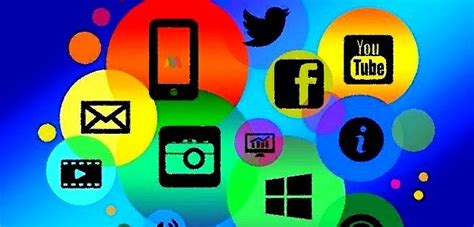 Selain itu sosial media juga diartikan sebagai aplikasi berbasis internet yang dibangun atas dasar ideologi dan. Media Online adalah: Pengertian, Ciri-Ciri, Fungsi, Jenis ...