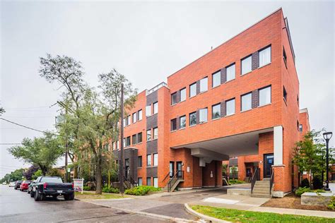 The yorkdale townhomes are steps away from yorkdale shopping centre, which means there are endless shopping, dining and entertainment choices at your disposal. 867 Wilson Ave | Yorkdale Village Townhomes | 2 Townhouses for Sale & 1 Townhouse for Rent ...
