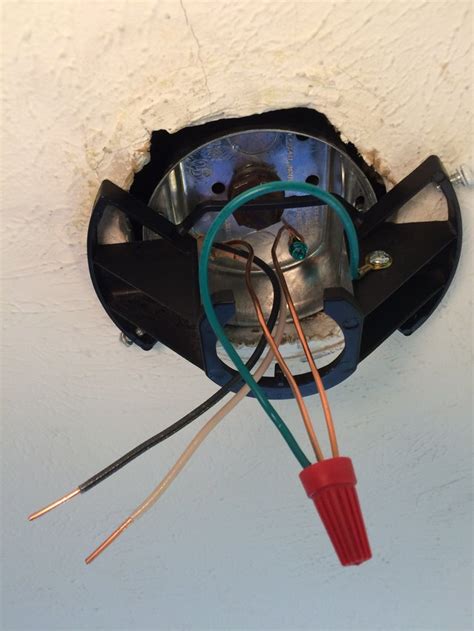 How To Wire A Single Switch Ceiling Fan Hunker