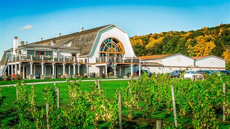 Millbrook Tours Tasting And Visiting The Winery