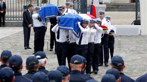Hommage Aux Policiers Tués à Magnanville Leur Fils Peut Il Se Remettre Dune Telle Horreur