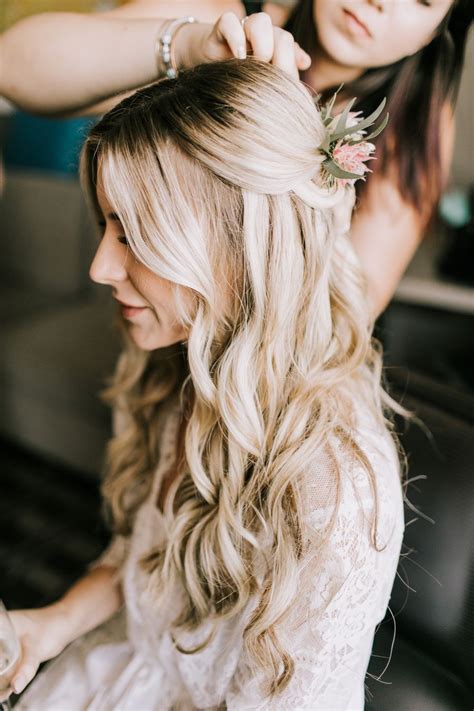 See more ideas about open hairstyles, long hair styles, hair styles. Wedding hair goals. Loose curls/middle part// Photo by ...