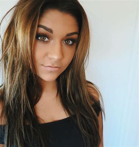 andrea russett andrearussett instagram foto s en video s andrea russett isnt she lovely