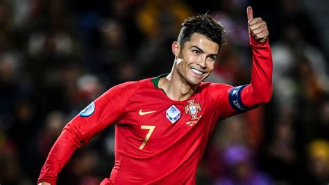 Cristiano ronaldo is arguably the best human to ever play football in the history of mankind. Cristiano Ronaldo Net Worth, Lifestyle, Biography, Wiki ...